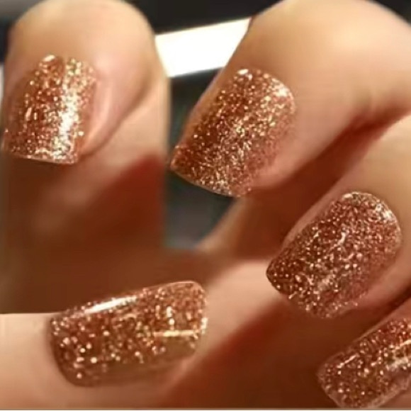 🍒🍒 Short Bronze Glitter Glue On (24) Nails - Picture 1 of 5